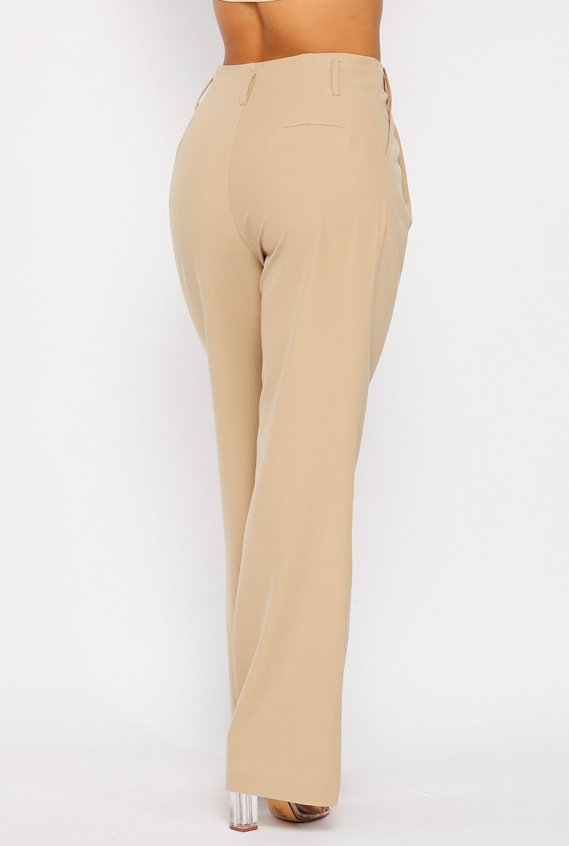High-waist pants/ Office style