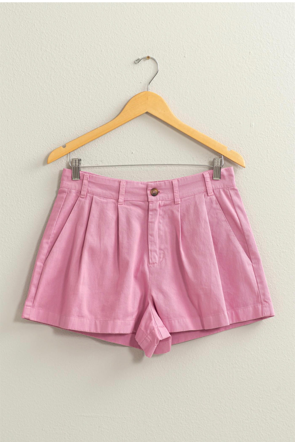 Pink short pants