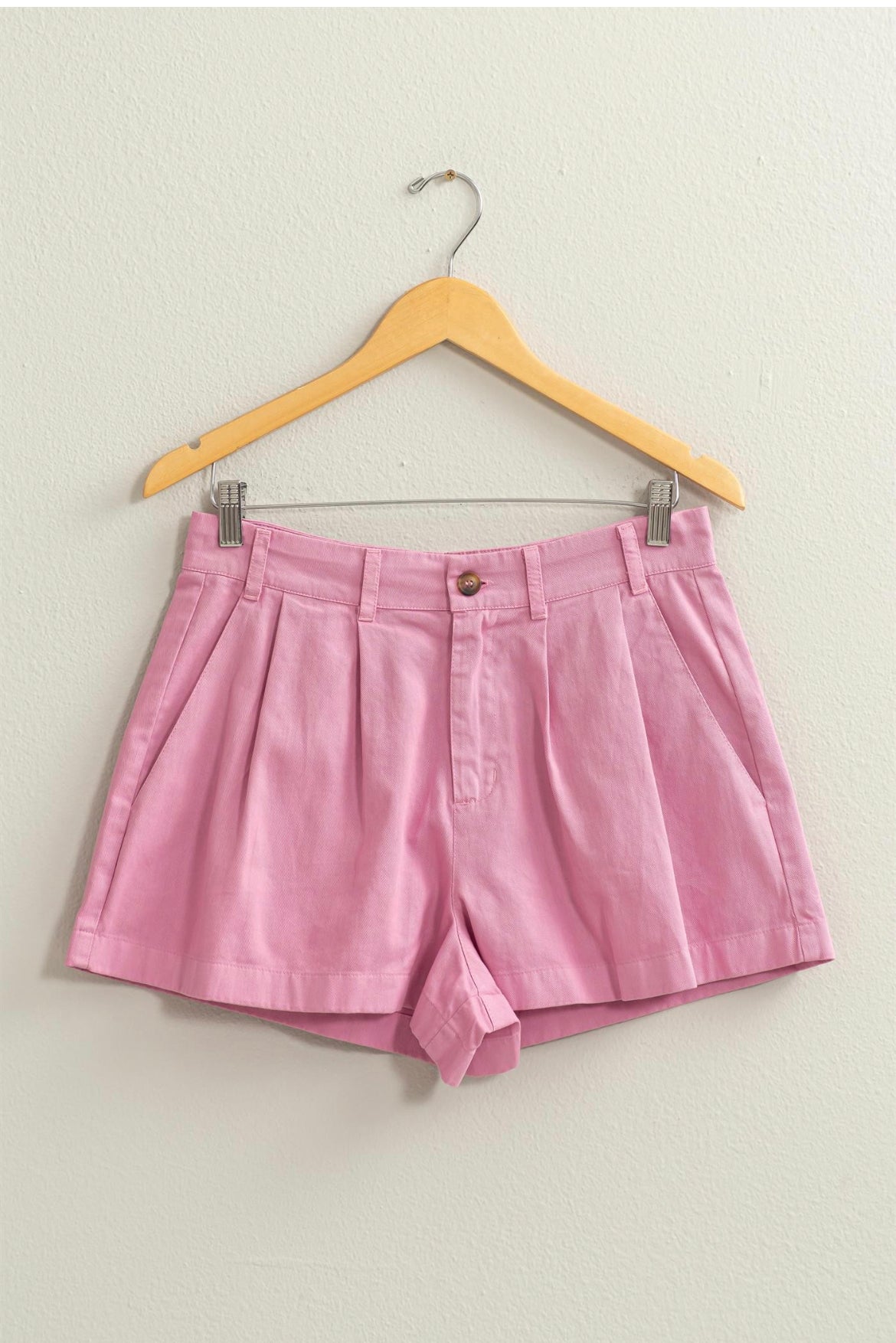 Pink short pants