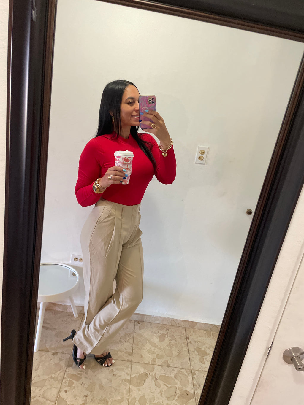 High-waist pants/ Office style