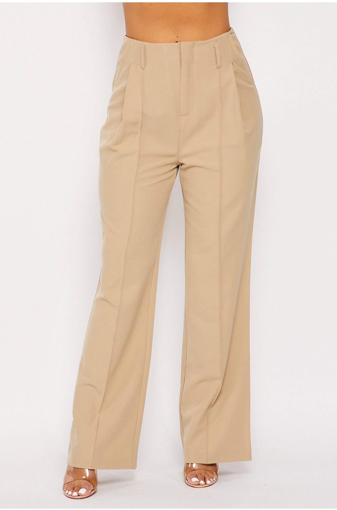 High-waist pants/ Office style
